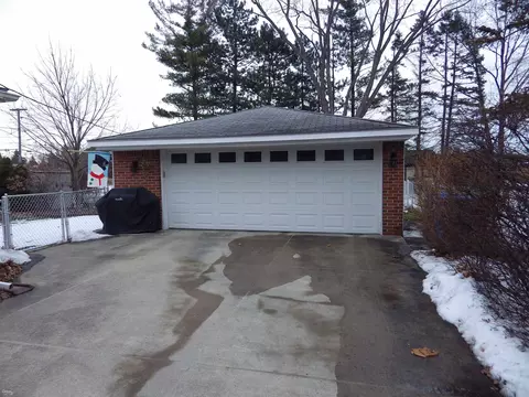 Exterior - 25828 Pine Vw, Warren, MI 48091 photo 8 of 8
