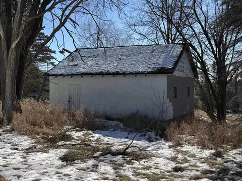 2275 N Bard, Gladwin, MI 48624 photo 5