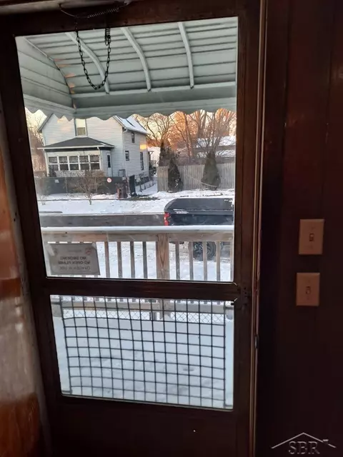 Exterior - 409 Quarry, Jackson, MI 49201 photo 3 of 6