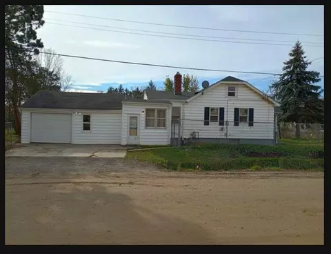 8486 Saginaw, Mount Morris, MI 48458