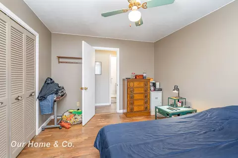 Bedroom - 6289 Birchview, Saginaw, MI 48609 photo 4 of 6