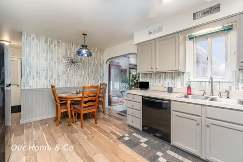 Kitchen - 6289 Birchview, Saginaw, MI 48609 photo 2 of 3