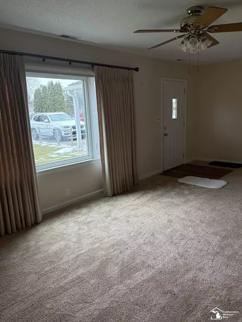 752 Rambow, Monroe, MI 48161 photo 5