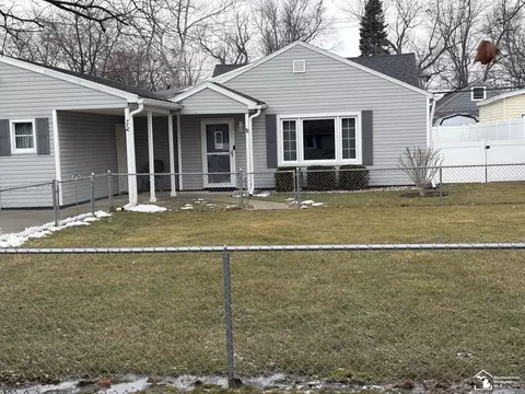 752 Rambow, Monroe, MI 48161