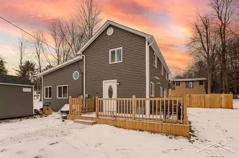 467 W Taylor, Sanford, MI 48657