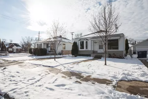 4240 Hubbard, Lincoln Park, MI 48146