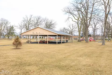 2116 Grand Blvd, Monroe, MI 48162 photo 22