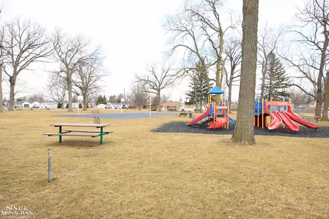 2116 Grand Blvd, Monroe, MI 48162 photo 23