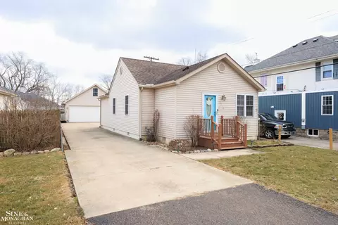 2116 Grand Blvd, Monroe, MI 48162 photo 3