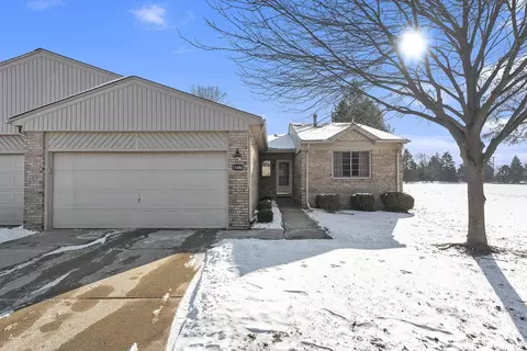 15480 Irene #19, Clinton Township, MI 48038