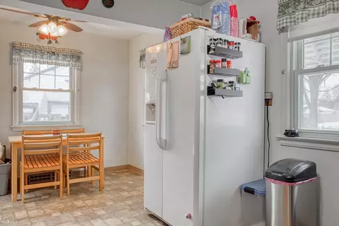 Kitchen - 819 Ryan, Owosso, MI 48867 photo 4 of 4