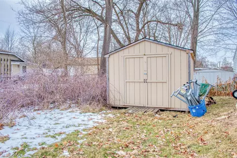 Exterior - 819 Ryan, Owosso, MI 48867 photo 4 of 6