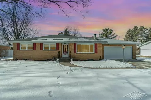 3811 Sharon, Midland, MI 48642