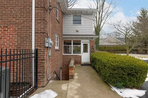 Exterior - 1009 Yorkshire, Grosse Pointe Park, MI 48230 photo 7 of 7