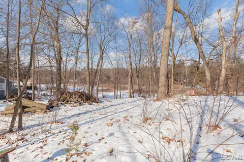 12456 Crystal Lk, Cement City, MI 49233