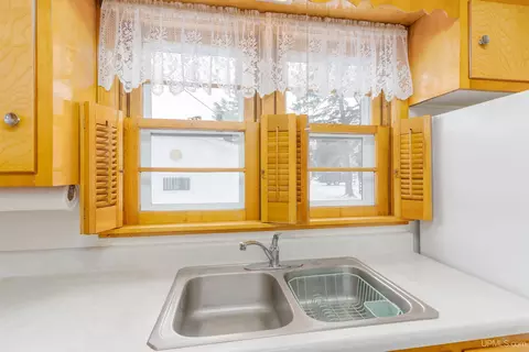 224 Ruby, Iron River, MI 49935 photo 6