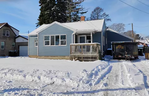3213 13th, Menominee, MI 49858