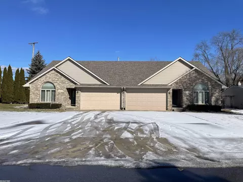 33523 Roselawn, Chesterfield, MI 48047