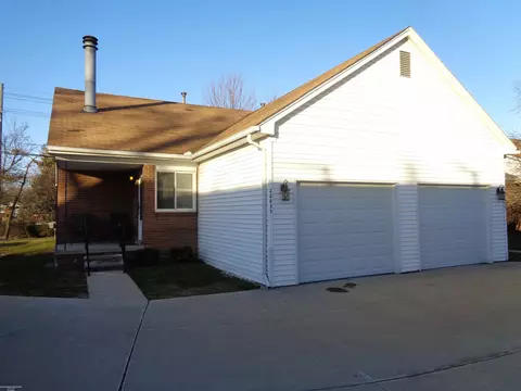 22833 Lincoln, Saint Clair Shores, MI 48082