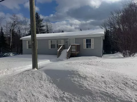 64 Midway, Negaunee, MI 49866