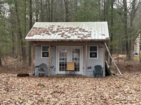 2789 West Riv, Gladwin, MI 48624