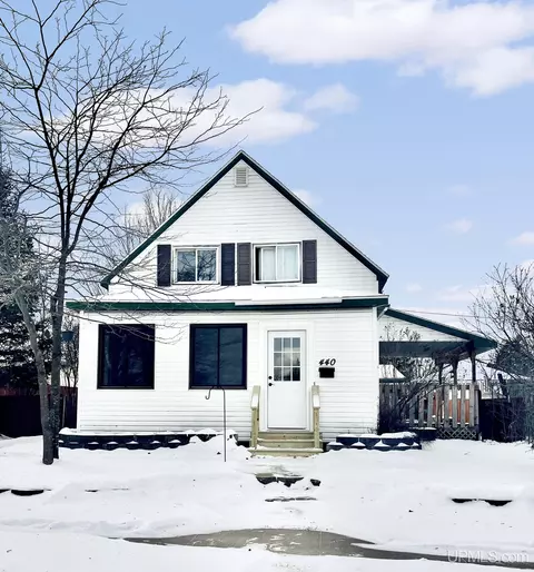 440 Sterling, Kingsford, MI 49802
