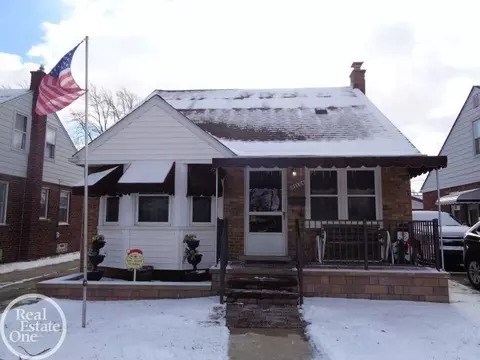 21136 Frazho, Saint Clair Shores, MI 48081