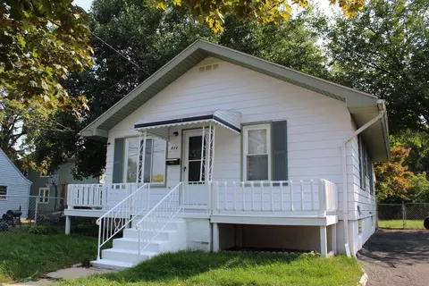 634 Mckeighan, Flint, MI 48507