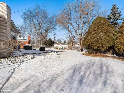 Exterior - 13227 Darryl, Warren, MI 48088 photo 6 of 6
