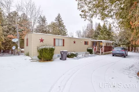 w5064 County Road 358, Daggett, MI 49821