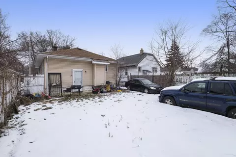 1027 Barrie, Flint, MI 48507 photo 7