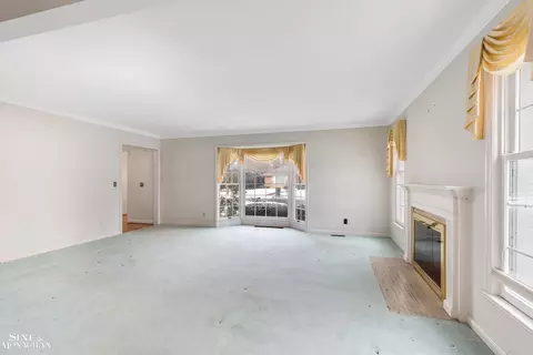 Living - 262 Stephens, Grosse Pointe Farms, MI 48236 photo 5 of 5