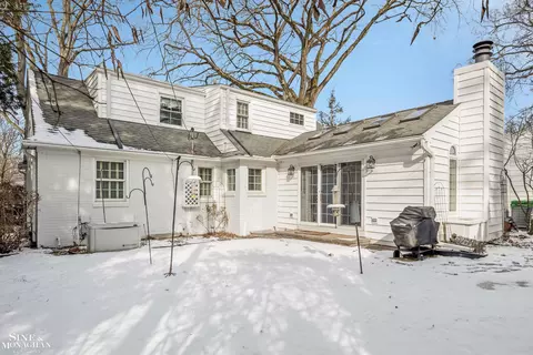 Exterior - 262 Stephens, Grosse Pointe Farms, MI 48236 photo 6 of 8