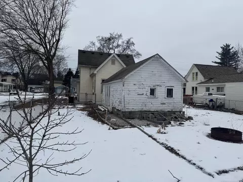 Exterior - 1720 Washington, Algonac, MI 48001 photo 5 of 10