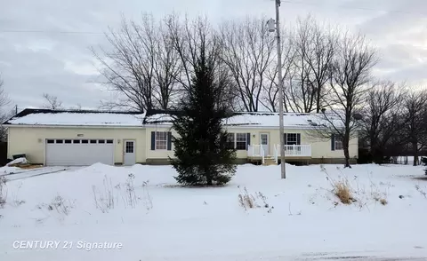 8521 Pierce, Freeland, MI 48623