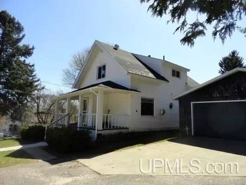 213 Oak, Munising, MI 49862 photo 38