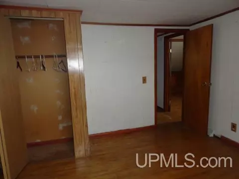 213 Oak, Munising, MI 49862 photo 21