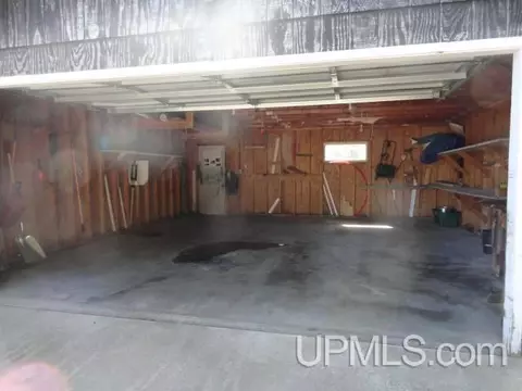 213 Oak, Munising, MI 49862 photo 39