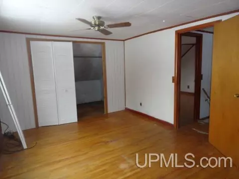 213 Oak, Munising, MI 49862 photo 20