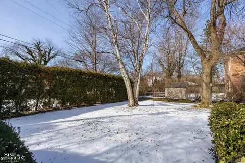 Exterior - 911 Whittier, Grosse Pointe, MI 48230 photo 4 of 11