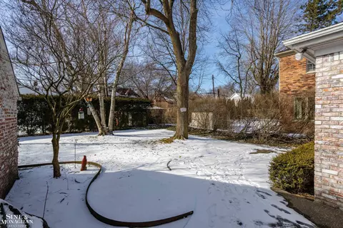 Exterior - 911 Whittier, Grosse Pointe, MI 48230 photo 5 of 11