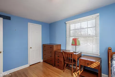 Bedroom - 911 Whittier, Grosse Pointe, MI 48230 photo 6 of 8