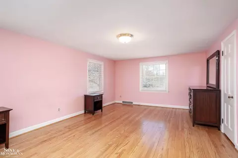Bedroom - 911 Whittier, Grosse Pointe, MI 48230 photo 7 of 8