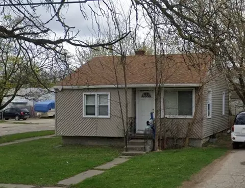 951 Ballenger, Flint, MI 48532