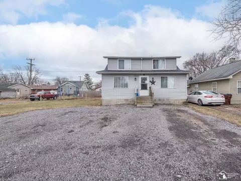 Exterior - 3330 Cloverdale, Monroe, MI 48162 photo 1 of 4