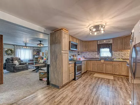 Kitchen - 3330 Cloverdale, Monroe, MI 48162 photo 4 of 4