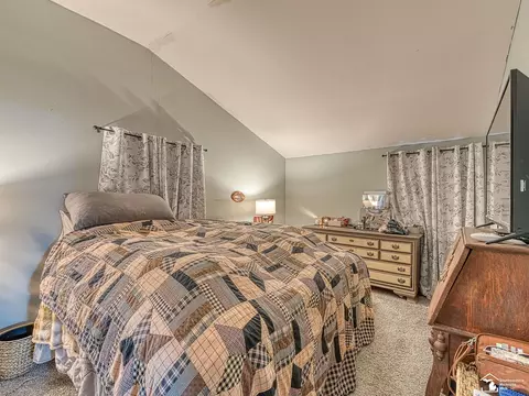 Bedroom - 3330 Cloverdale, Monroe, MI 48162 photo 3 of 6