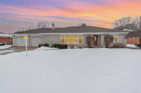 4810 Centennial, Saginaw, MI 48638