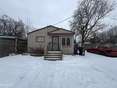 809 Neubert, Flint, MI 48507
