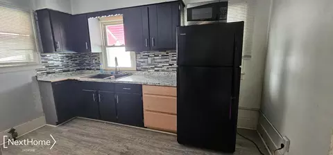 2202 Berkley, Flint, MI 48504 photo 2